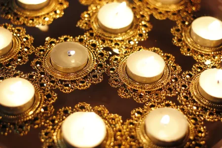 50 PCS Floating Diwali Tealight Candle Holder